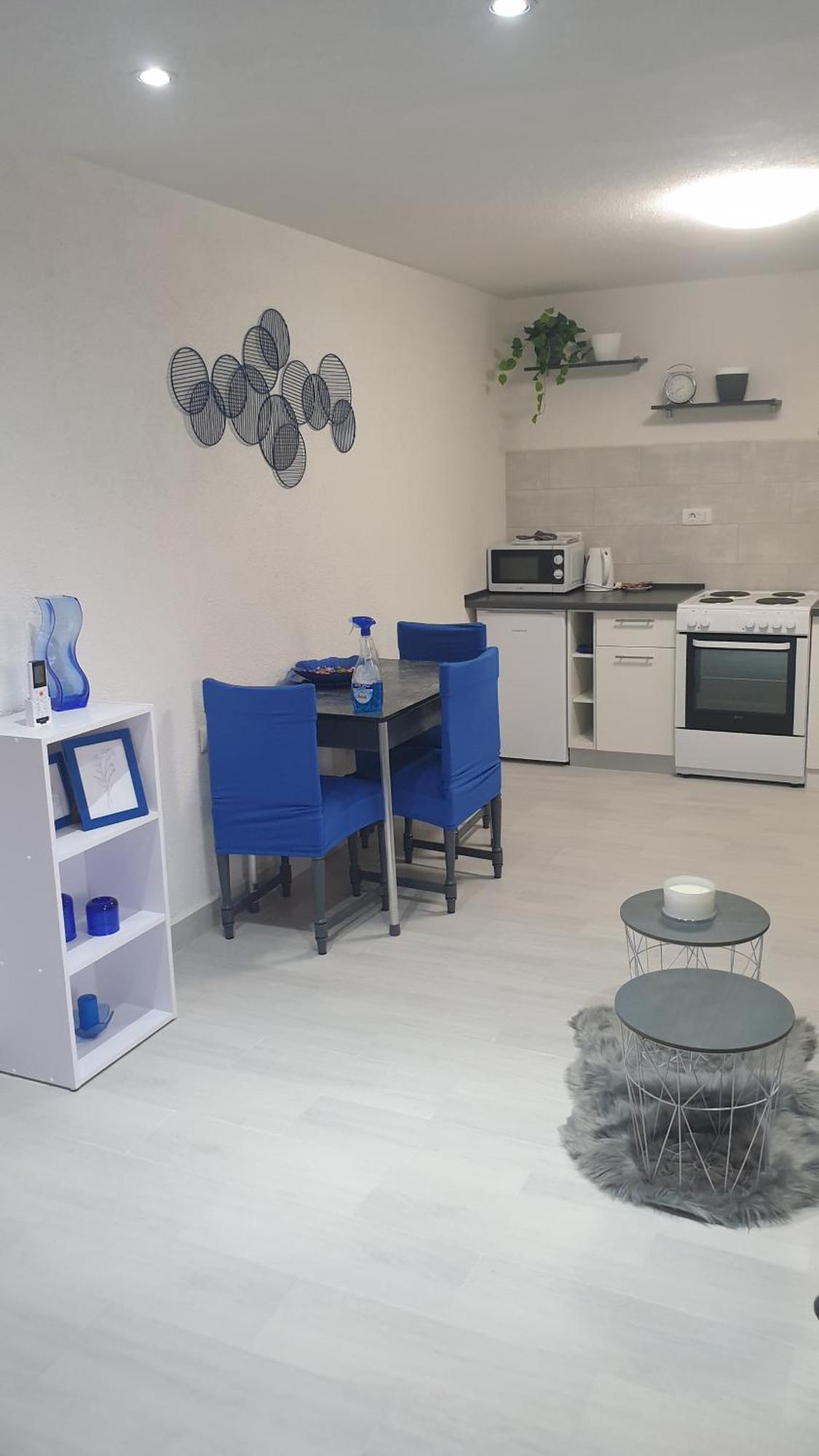 Lusi Apartment Buzdohanj